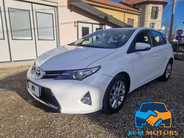 TOYOTA Auris usata, con ABS