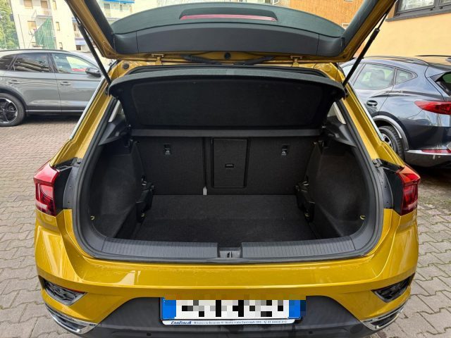 VOLKSWAGEN T-Roc usata, con Autoradio