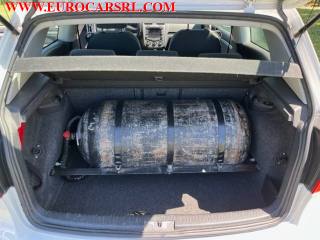 VOLKSWAGEN Golf usata, con Airbag testa