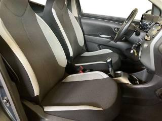 TOYOTA Aygo usata, con Controllo automatico clima