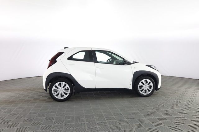 TOYOTA Aygo X usata 2