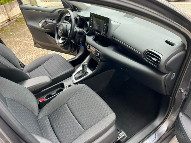 TOYOTA Yaris usata 13