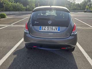 LANCIA Ypsilon usata, con Autoradio