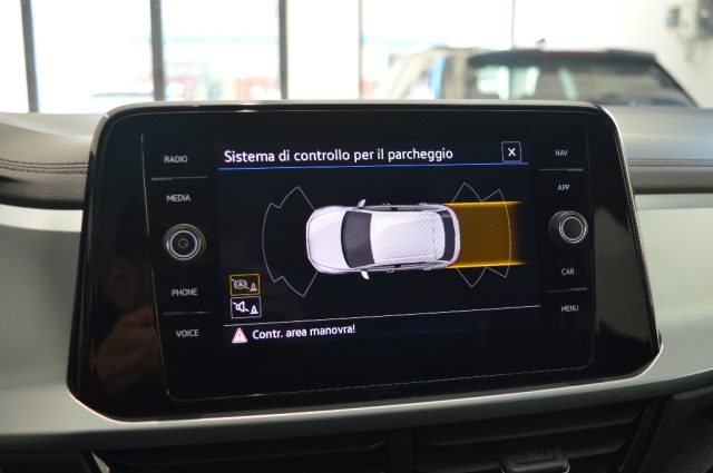 VOLKSWAGEN T-Roc usata, con Sedile posteriore sdoppiato