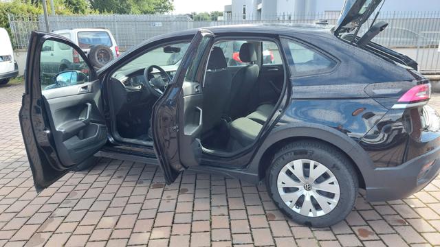 VOLKSWAGEN Taigo usata, con USB