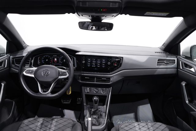 VOLKSWAGEN Taigo usata, con Airbag testa