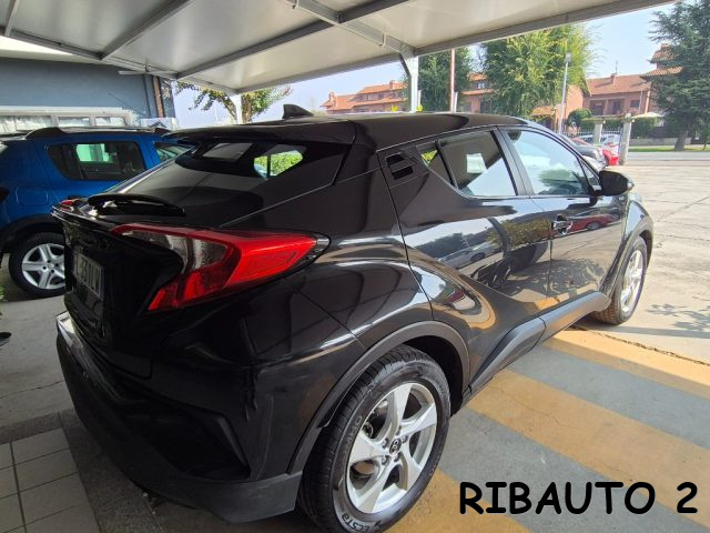 TOYOTA C-HR usata, con Luci diurne