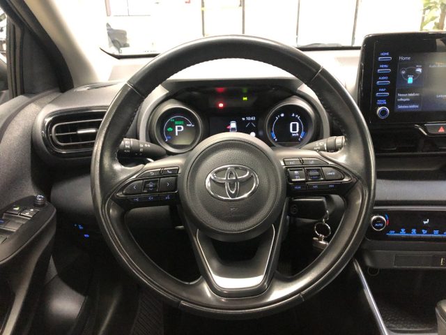 TOYOTA Yaris usata, con Bracciolo
