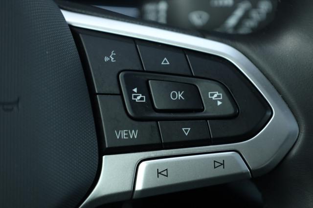 VOLKSWAGEN Taigo usata, con Airbag testa