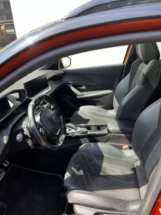PEUGEOT 2008 usata, con Interni in pelle