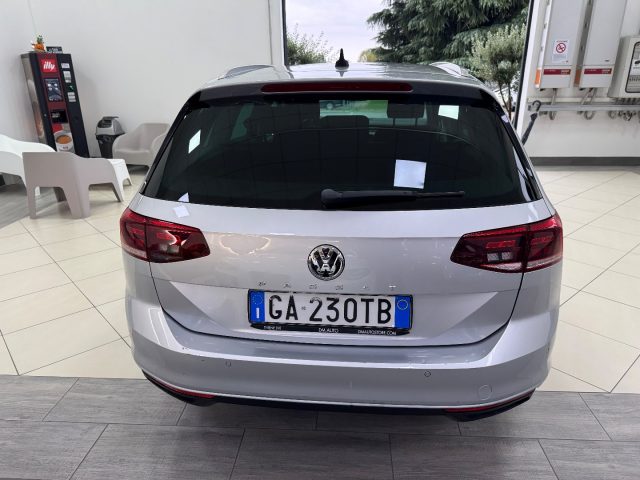VOLKSWAGEN Passat Variant usata, con Alzacristalli elettrici