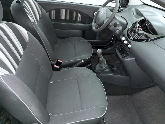 RENAULT Twingo usata 11
