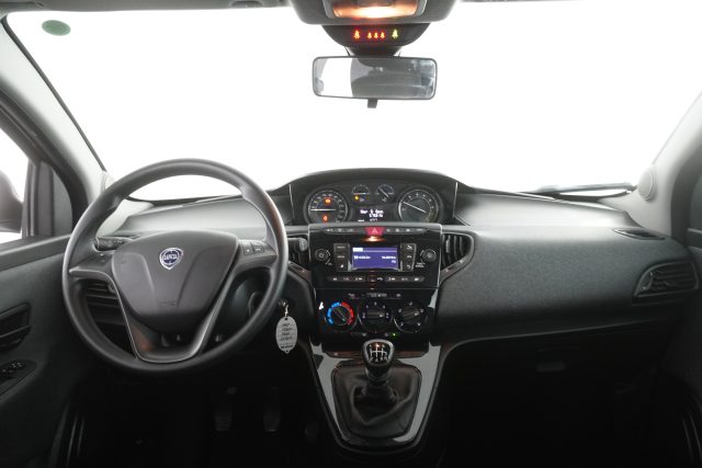 LANCIA Ypsilon usata 10