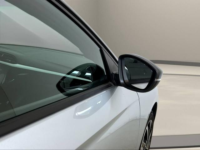 OPEL Corsa usata, con Sensori di parcheggio anteriori