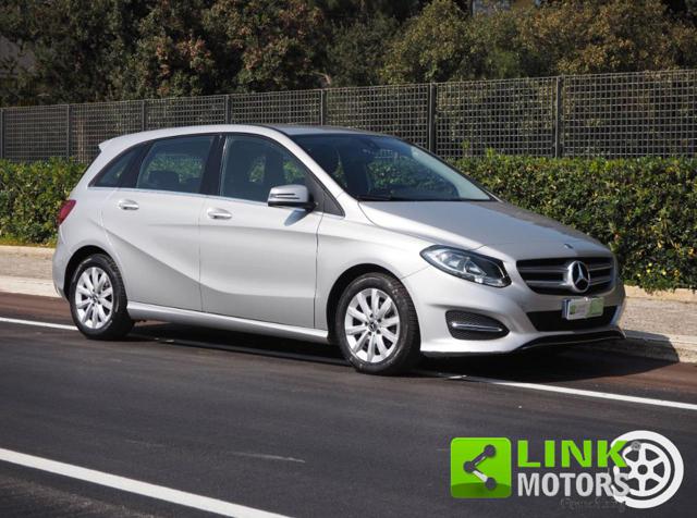 MERCEDES-BENZ B 180 usata, con Sedile posteriore sdoppiato