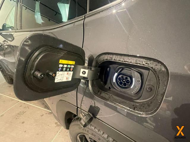 JEEP Compass usata, con Sedile posteriore sdoppiato