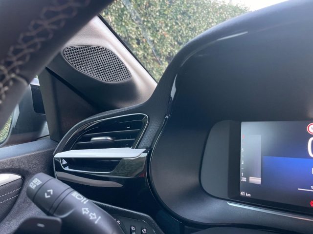 OPEL Corsa usata, con Autoradio digitale