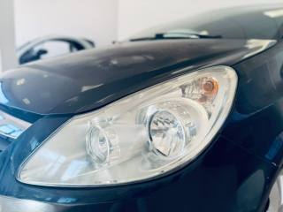 OPEL Corsa usata, con Climatizzatore