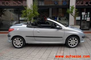 PEUGEOT 206 usata, con Autoradio digitale
