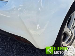 TOYOTA Yaris usata, con Luci diurne