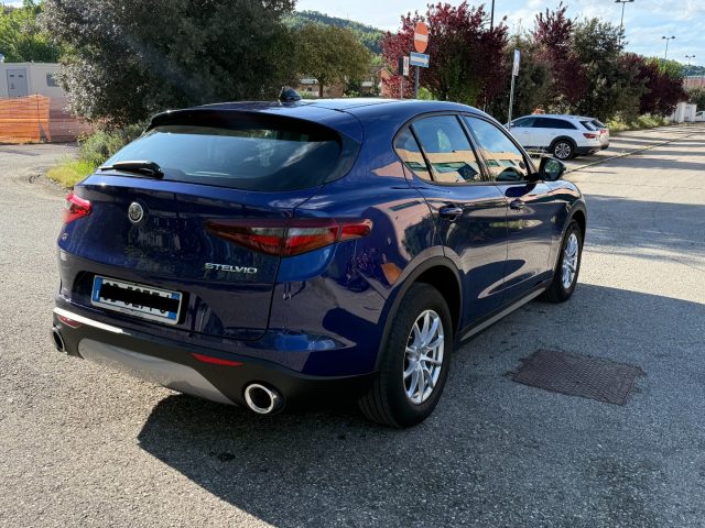 ALFA ROMEO Stelvio usata, con Autoradio