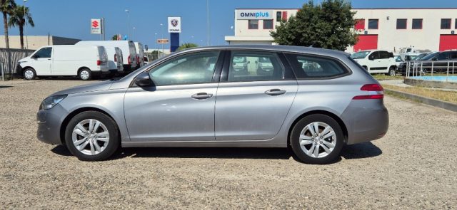 PEUGEOT 308 usata, con Airbag