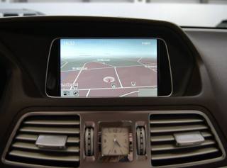 MERCEDES-BENZ E 200 usata, con Boardcomputer