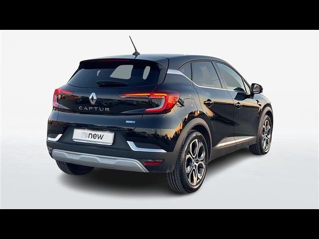 RENAULT Captur usata, con Volante in pelle