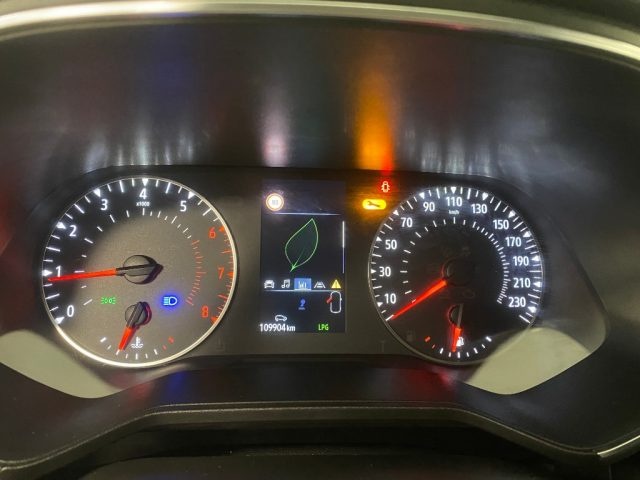 RENAULT Clio usata, con Volante multifunzione