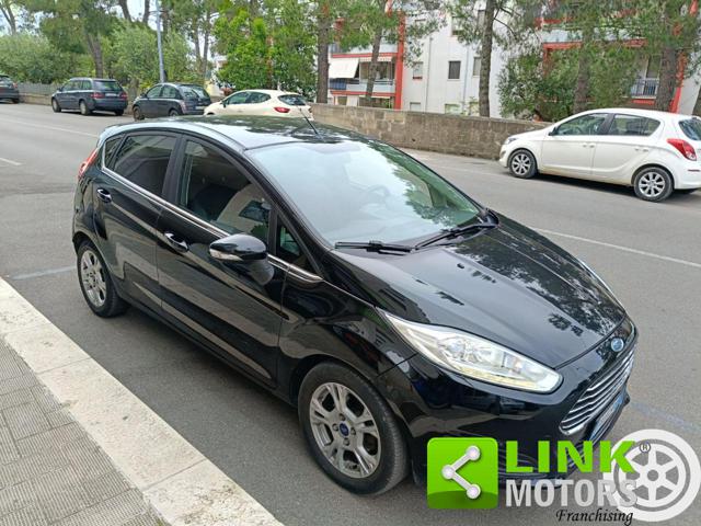 FORD Fiesta usata, con Luci diurne