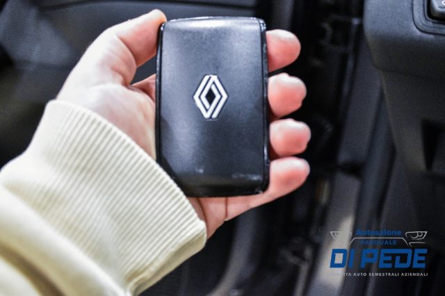 RENAULT Captur usata, con Volante multifunzione