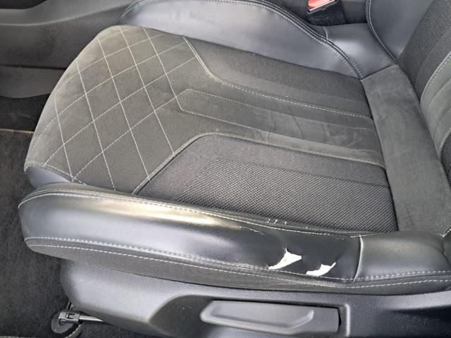 PEUGEOT 2008 usata, con Sistema di navigazione