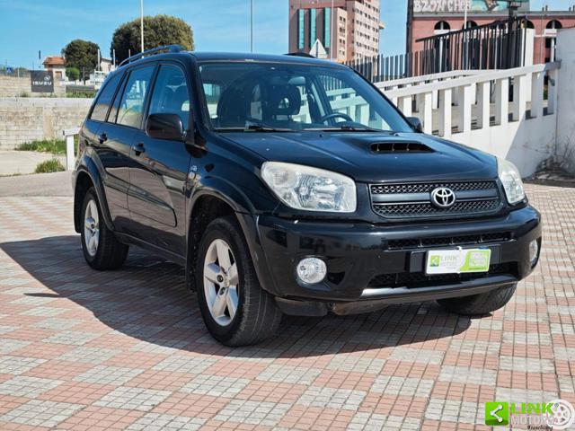 TOYOTA RAV 4 MY23 usata, con Airbag laterali
