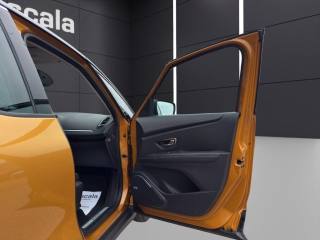 RENAULT Scenic usata, con USB