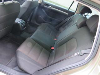 VOLKSWAGEN Passat Variant usata, con Servosterzo