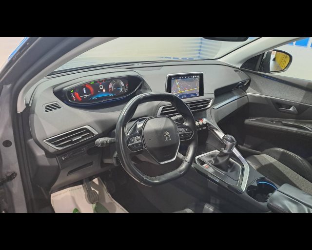 PEUGEOT 3008 usata, con Fendinebbia