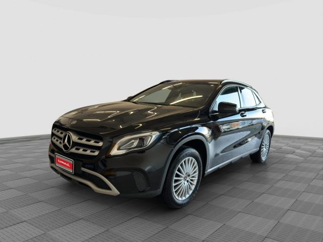 MERCEDES-BENZ CLA usata 0