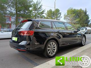 VOLKSWAGEN Passat Variant usata, con Airbag laterali