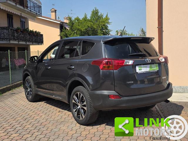 TOYOTA RAV 4 usata, con Alzacristalli elettrici