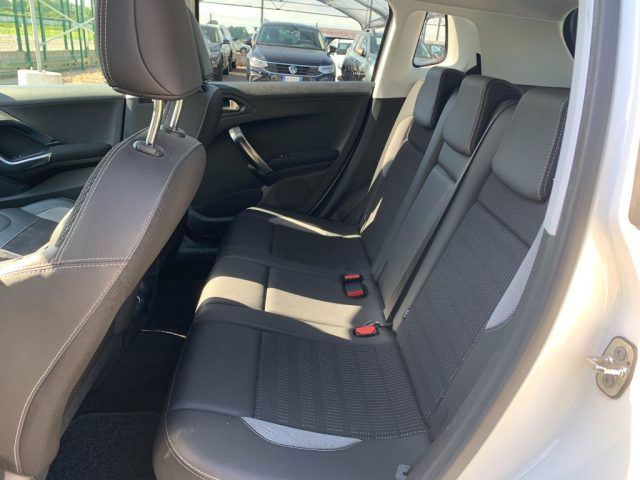 PEUGEOT 2008 usata, con Climatizzatore