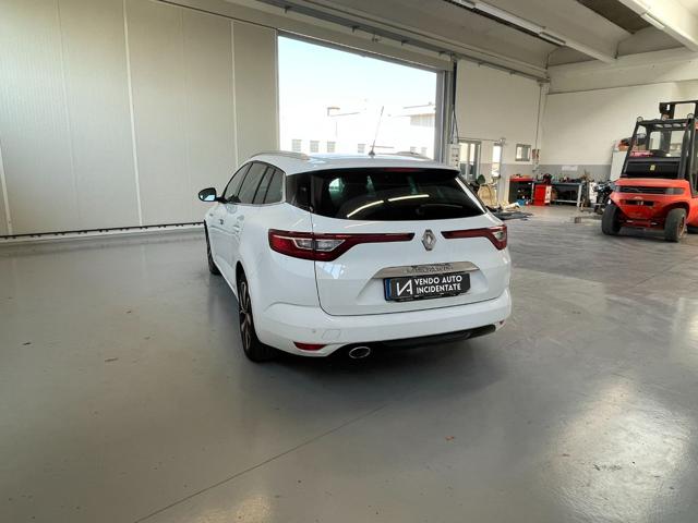 RENAULT Megane usata, con Alzacristalli elettrici