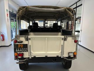 LAND ROVER Defender usata 5
