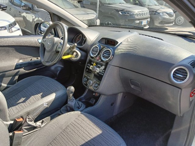 OPEL Corsa usata, con Volante multifunzione