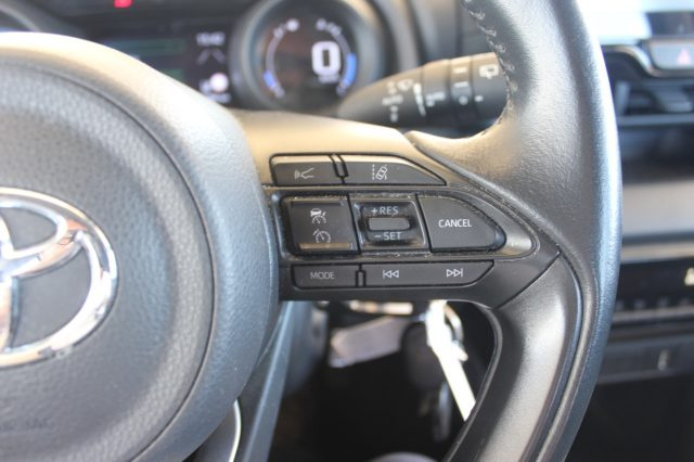 TOYOTA Yaris usata, con Airbag testa
