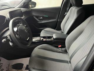 PEUGEOT 2008 usata, con Boardcomputer