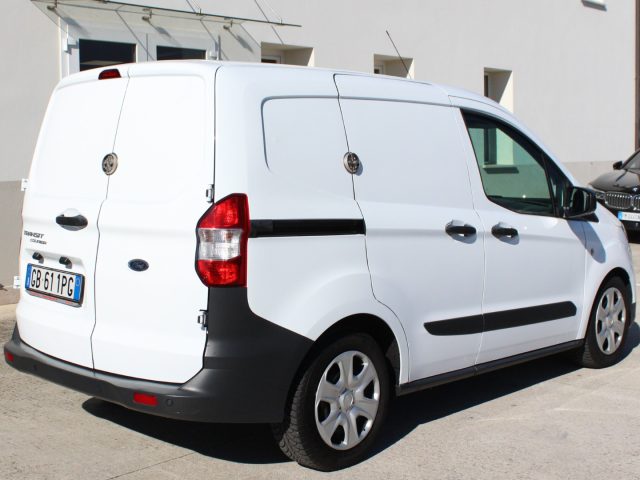 FORD Transit Courier usata, con Autoradio