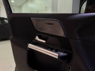 MERCEDES-BENZ GLA 200 usata, con Autoradio digitale