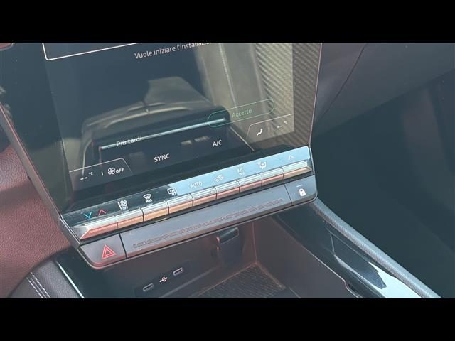 RENAULT Austral usata, con Touch screen