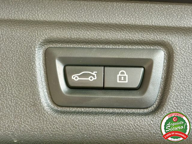 BMW 320 usata, con Autoradio digitale
