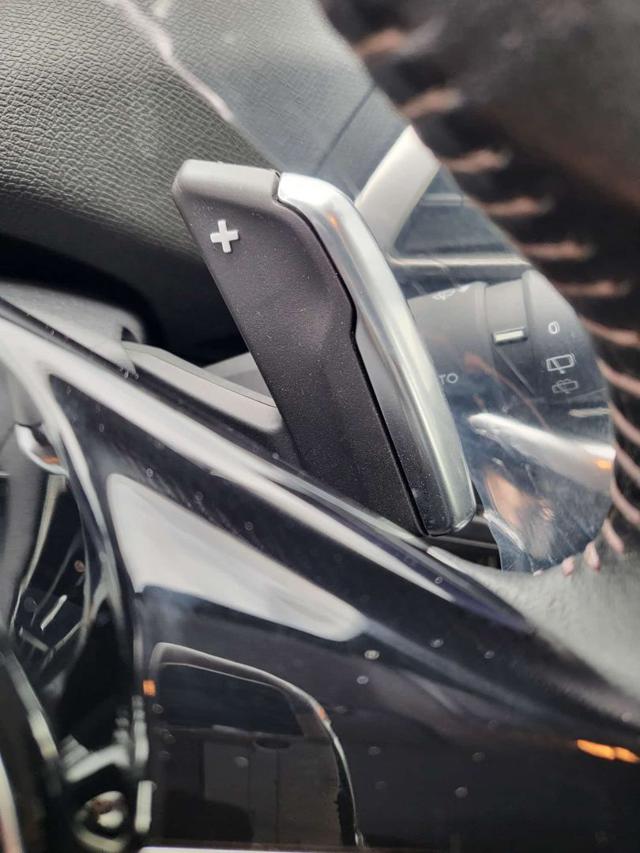 PEUGEOT 3008 usata, con Airbag Passeggero
